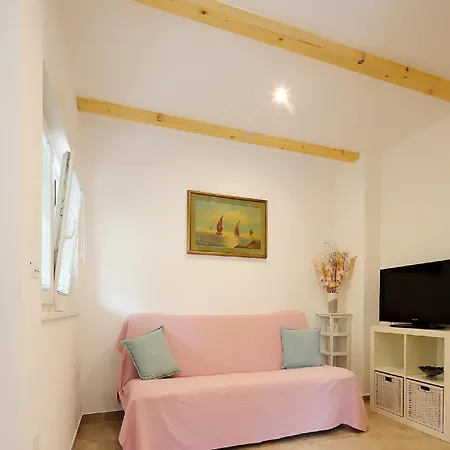 In With Sea View Balcony Διαμέρισμα Šilo