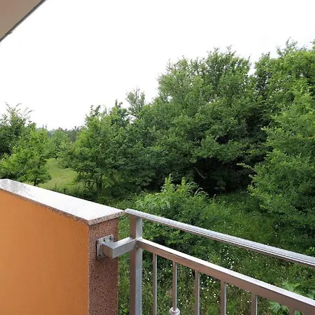Picturesque In Ilo With Balcony * Silo (Krk)