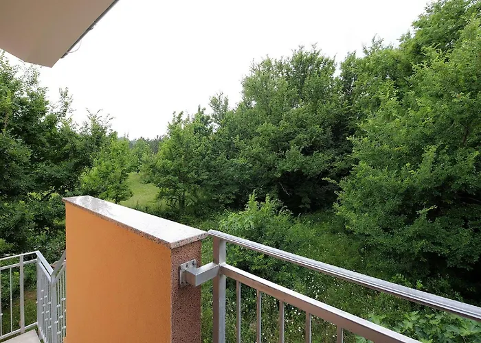 In With Sea View Balcony *